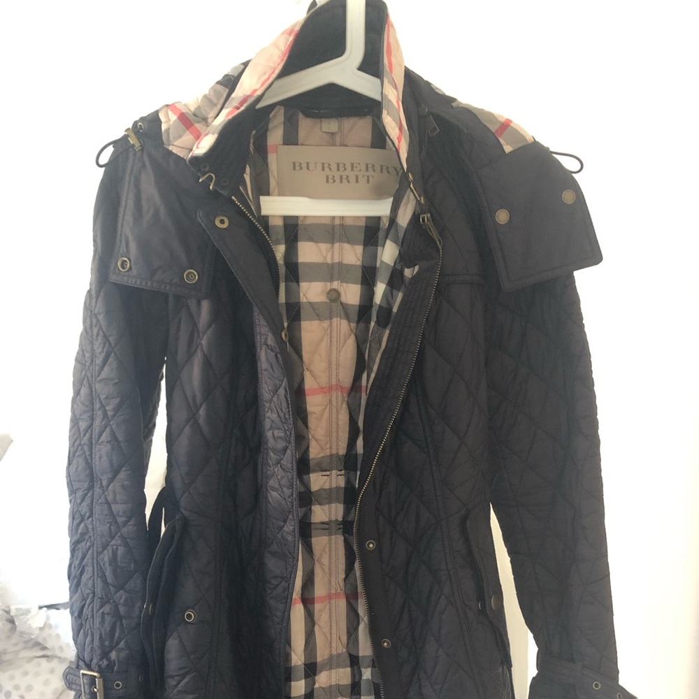 😎SOLD 😎Burberry jacket